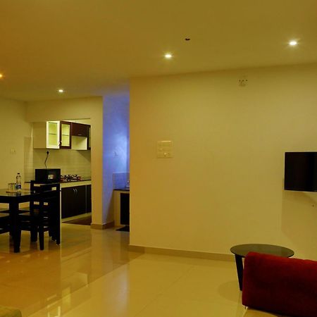 Sara Hotels And Apartments Nedumbassery Zimmer foto